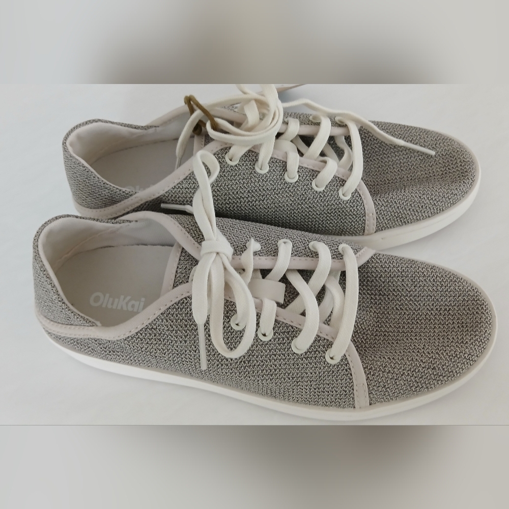 OluKai Pehuea Li‑W Sneakers – Tapa / White Sand – Women’s 7.5 – New With Tag